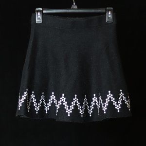 Girl's Winter Knit Skirt - Black and White